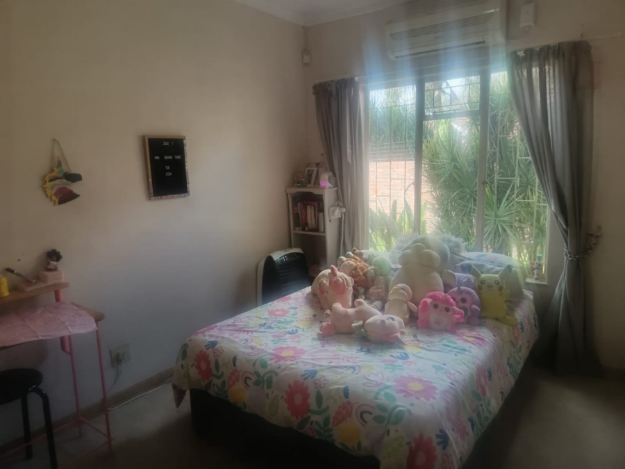 3 Bedroom Property for Sale in Rhodesdene Northern Cape
